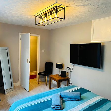 Central Brighton - 1 Bedroom Apartment, Sleeps 4 Kültér fotó